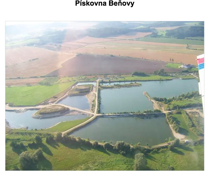 Pískovna Beňovy na původní fotografii